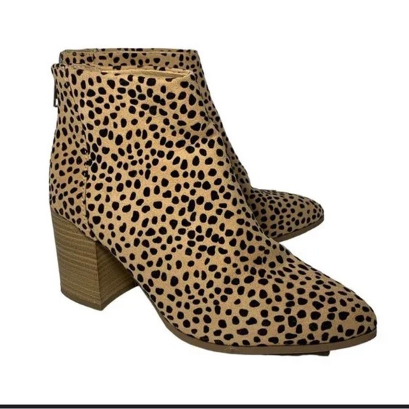 Women’s Animal print suede booties size 8.5 
Unbranded used in good condition - Picture 2 of 5